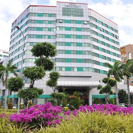 Tang Dynasty Hotel Кота Кинабалу Екстериор снимка