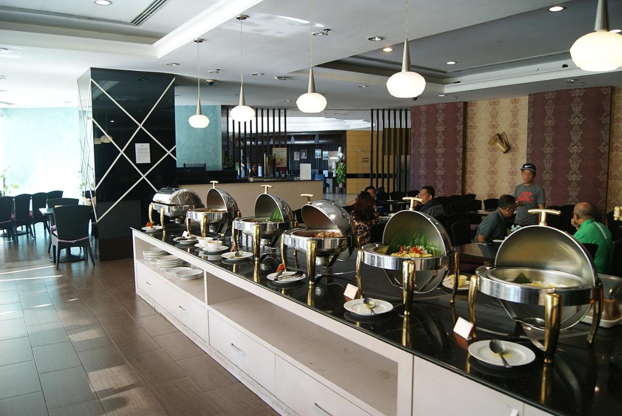 Tang Dynasty Hotel Кота Кинабалу Екстериор снимка