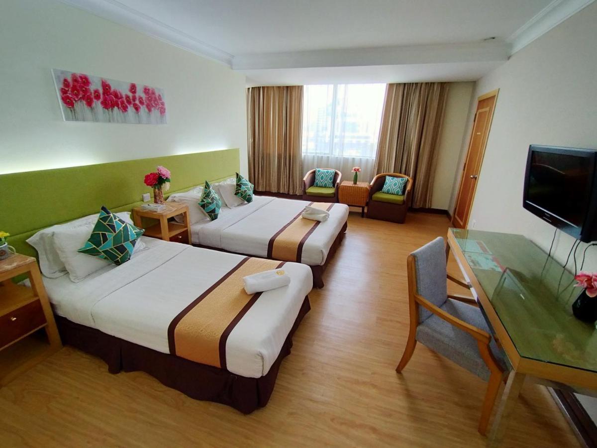 Tang Dynasty Hotel Кота Кинабалу Екстериор снимка
